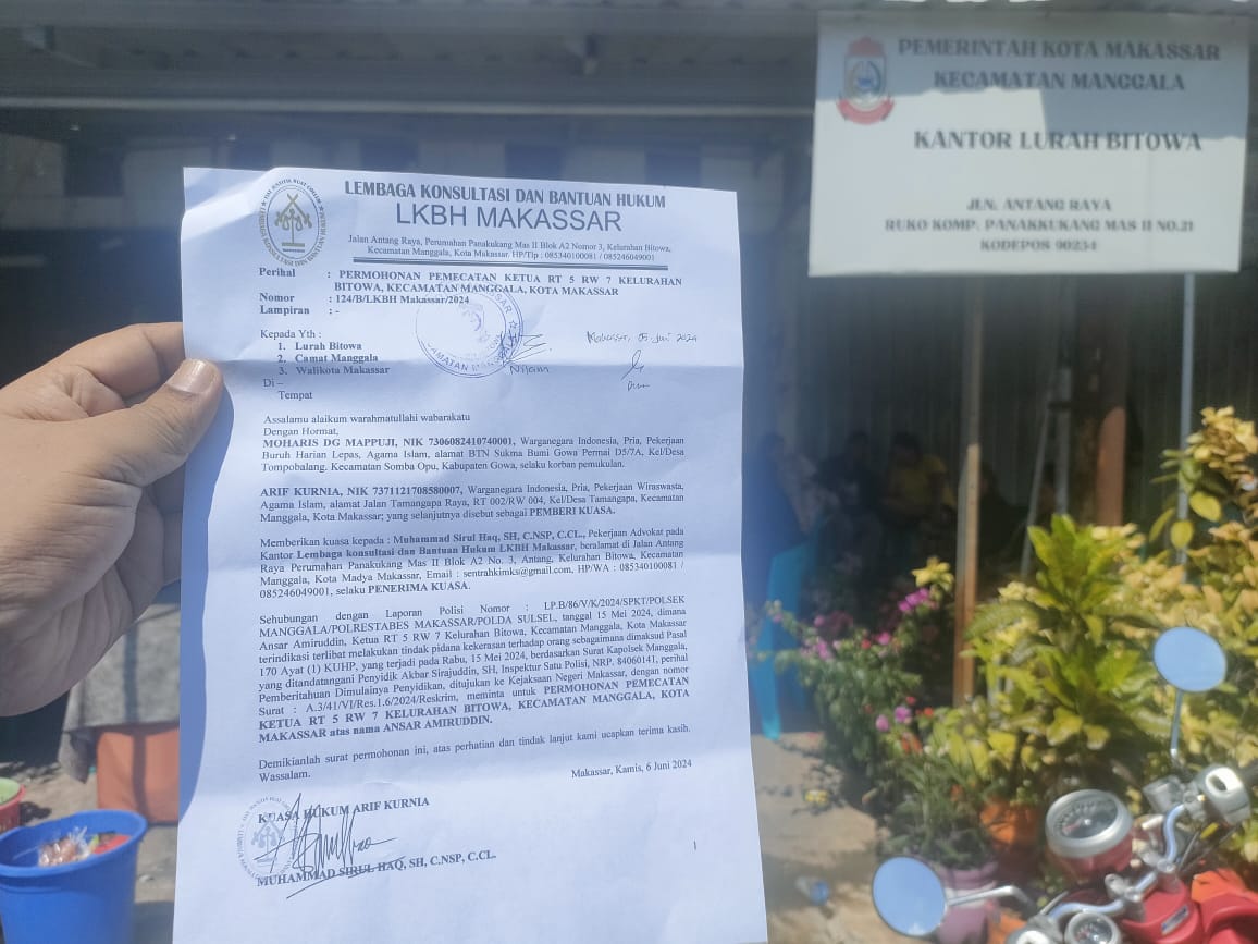 LKBH Makassar Desak Pemecatan Ketua RT 5 RW 7 Kelurahan Bitowa Terkait Dugaan Pemukulan Wartawan | NEWS TV Indonesia