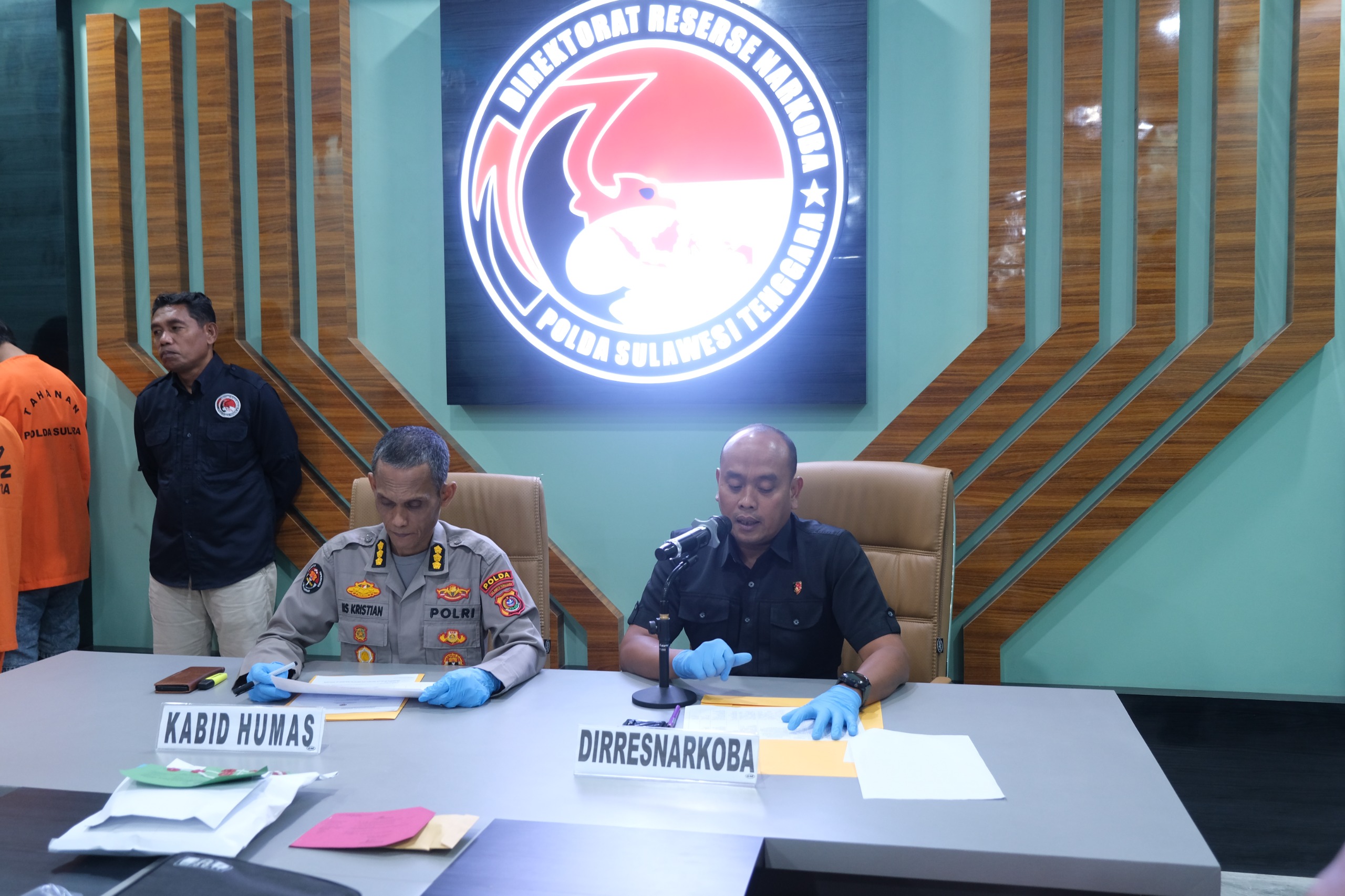 Polda Sultra Ungkap Jaringan Narkoba Lapas Amankan Barang Bukti 1,3 Kg Sabu! | NEWS TV Indonesia