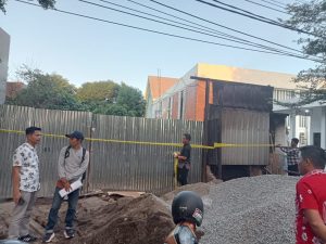 Tim Kuasa Hukum Aras Rasyd,Keberatan Terkait Pemasangan Police Line Pada Lahan Kliennya | NEWS TV Indonesia Tim Kuasa Hukum Aras Rasyd,Keberatan Terkait Pemasangan Police Line Pada Lahan Kliennya | NEWS TV Indonesia