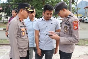 Wakapolres Jeneponto Pimpin Razia Handphone Personil Terkait Judi Online