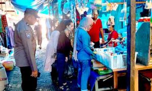 Ba SPKT dan Bhabinkamtibmas Polsek Ma’rang Laksanakan Pengamanan dan Patroli Pasar pasca Idul Adha 1445 H