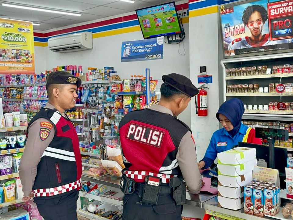 Antisipasi Gangguan Kamtibmas, Sat Samapta Patroli Dialogis di Minimarket | NEWS TV Indonesia