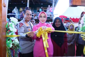 *Kapolda Sulsel Gelar Bakti Sosial Di Bumi Turatea Jeneponto*