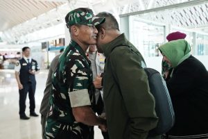 Kasdam XIV/Hsn Mewakili Pangdam, Sambut Kedatangan Pangkostrad di Kota Makassar