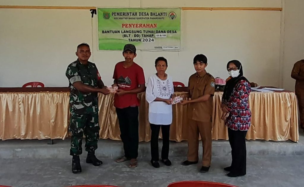 Babinsa Koramil 1427-03/Baras: Penerima BLT-DD Harus Dimanfaatkan untuk Kebutuhan Pokok | NEWS TV Indonesia