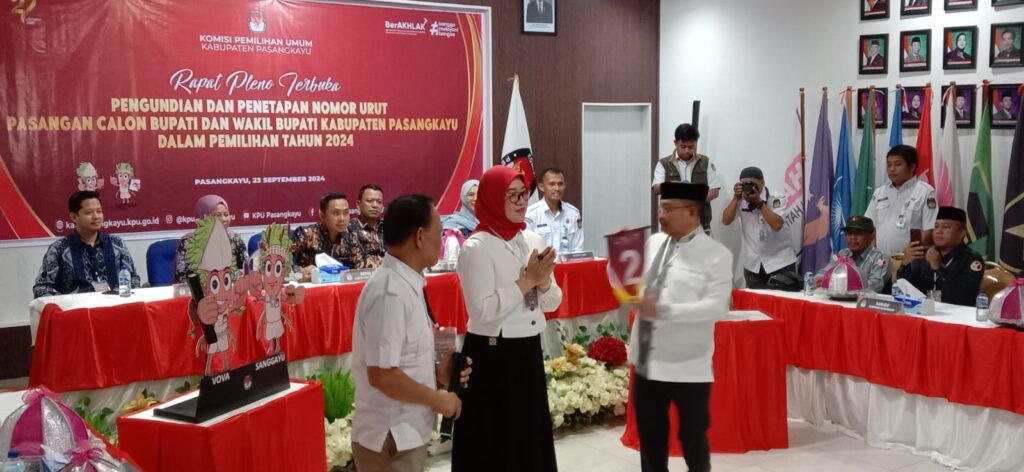 Paslon Yaumil-Herny Cabut Nomor 2 dan Nomor Urut 1 Untuk Kotak Kosong | NEWS TV Indonesia