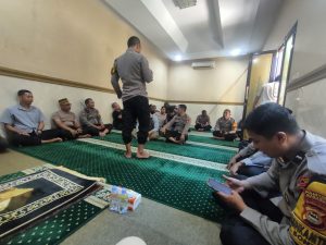 Pupuk Keimanan Dan Ketaqwaan, Personil Polsek Bontoala Ikuti Pembinaan Rohani Dan Mental | NEWS TV Indonesia