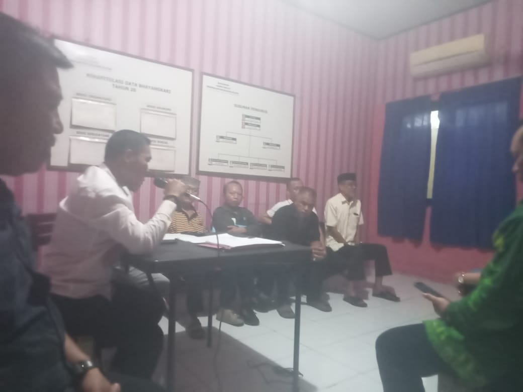 Kades Pa"lalakkang Diduga Jadi Provokator Terhadap Warganya, Ini Kejadiannya : | NEWS TV Indonesia