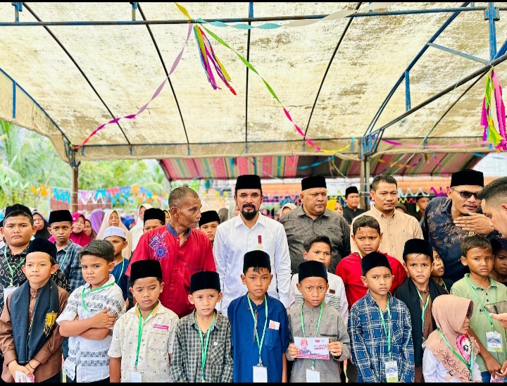 Paslon AZAN Santuni Yatim Piatu pada acara Maulid Nabi Muhammad SAW di Gampong Baro Julok | NEWS TV Indonesia