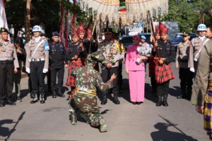 Tradisi Penyambutan Kapolda Sulsel Irjen Pol. Dr (c) Yudhiawan S.H., S.I.K., M.H., M.Si. Di Mako Polda Sulsel | NEWS TV Indonesia