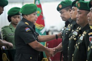 *Pangdam XIV/Hsn Memimpin Sertijab Lima Pejabat Kodam*