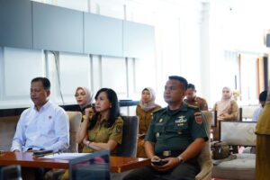 *Pamen Ahli Bid. Ekonomi Poksahli Pangdam XIV/Hsn Menghadiri Rakor Pengendali Inflasi Daerah Secara Virtual*