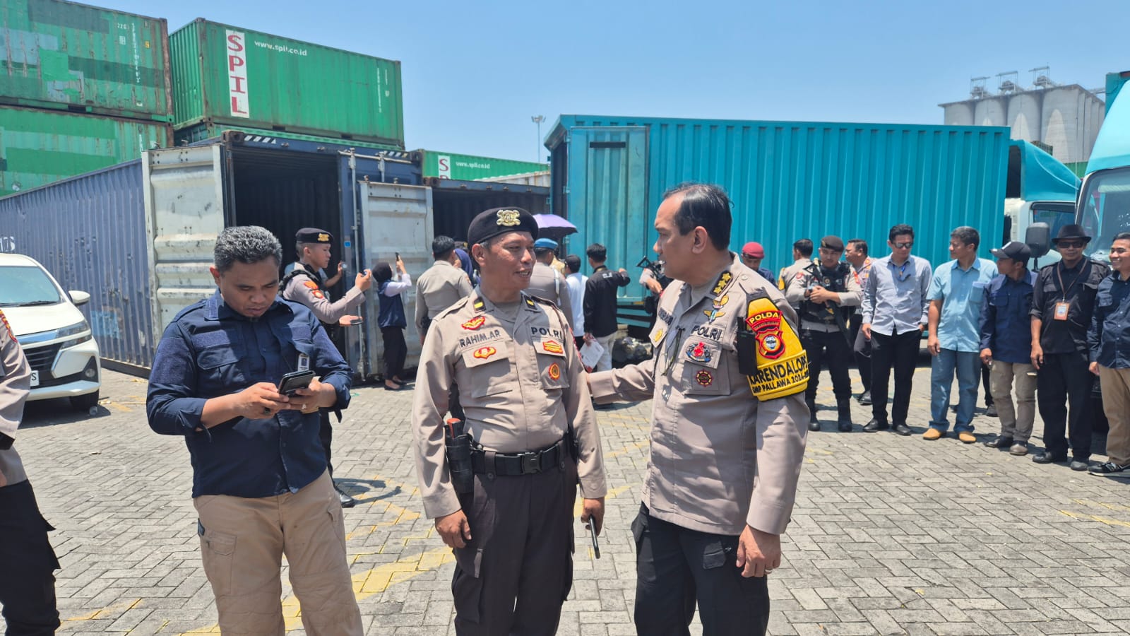 *Polda Sulsel Kawal Pendistribusian surat suara 18 kabupaten Di Sulsel Pada Pilkada serentak tahun 2024-2025* | NEWS TV Indonesia