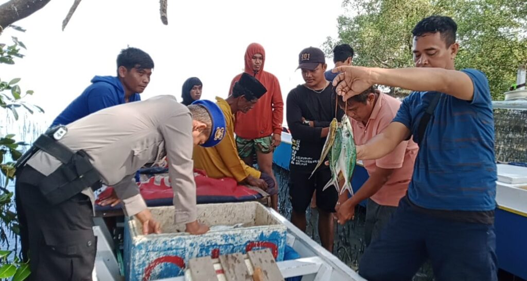 PSDKP Pasangkayu Tangkap Lima Nelayan Mateng | NEWS TV Indonesia