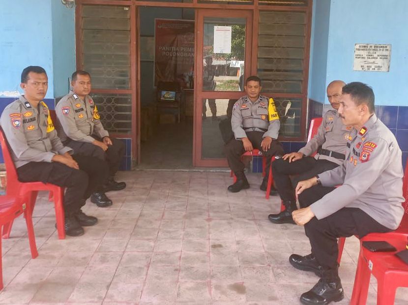 Polres Takalar Berikan Pengamanan Kotak Suara di PPK Kecamatan Pasca Pemungutan Suara Pilkada Takalar | NEWS TV Indonesia