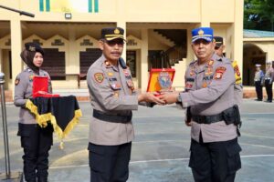 Wakapolres Takalar Pimpin Upacara Pemberangkatan Siswa Diktukba Polri Gelombang II T.A. 2024 ke SPN Batua