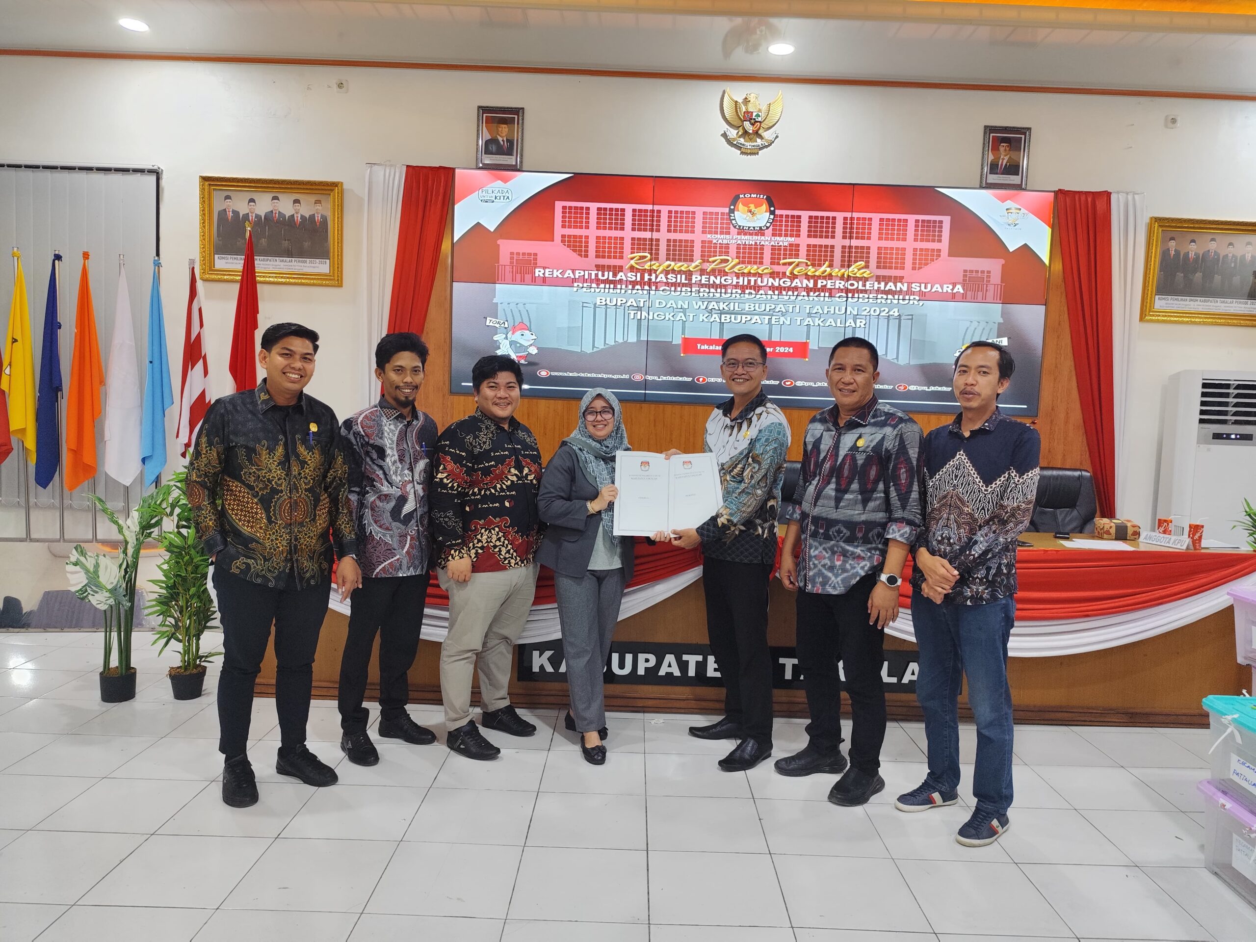 *Bawaslu Takalar Awasi Rekapitulasi Suara di Tingkat Kabupaten* | NEWS TV Indonesia