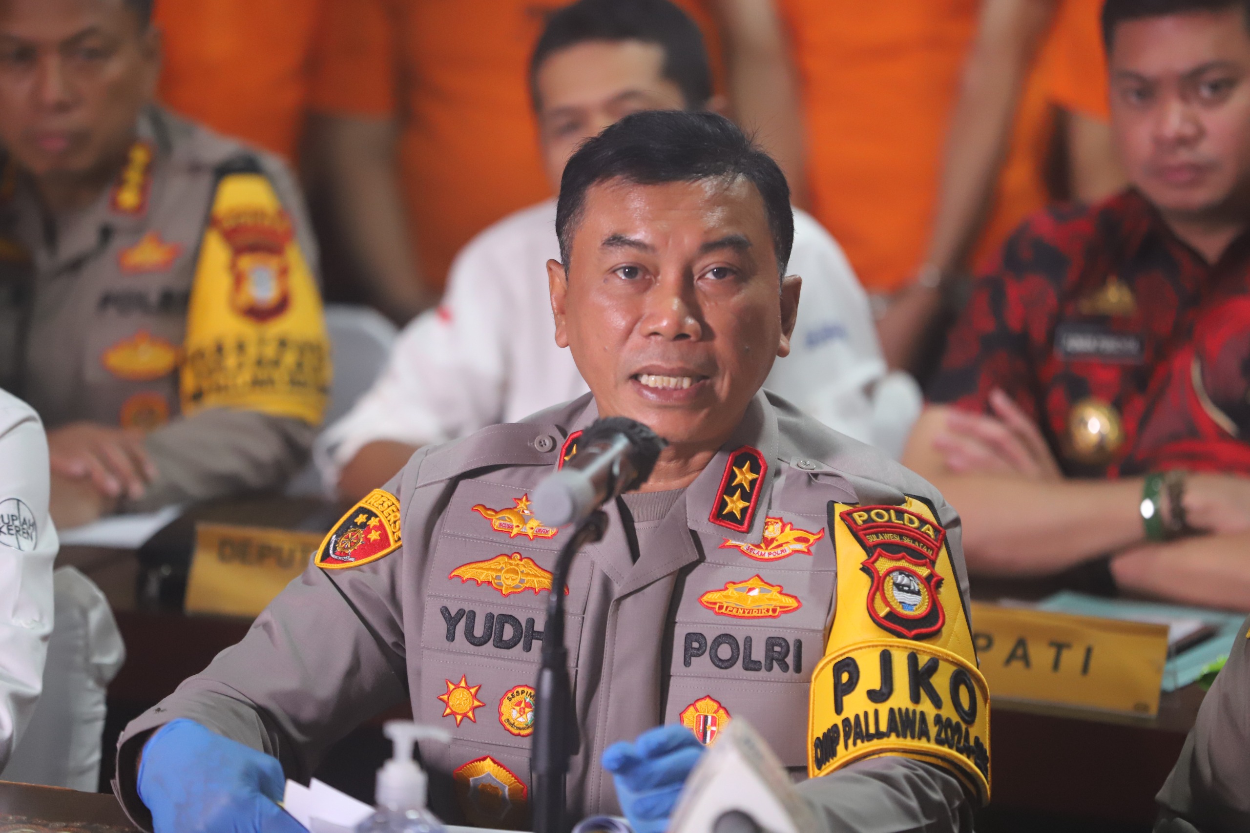 Kapolda Sulsel Pimpin Konferensi Pers Pengungkapan Kasus Pembuatan dan Peredaran Uang Palsu di Polres Gowa | NEWS TV Indonesia