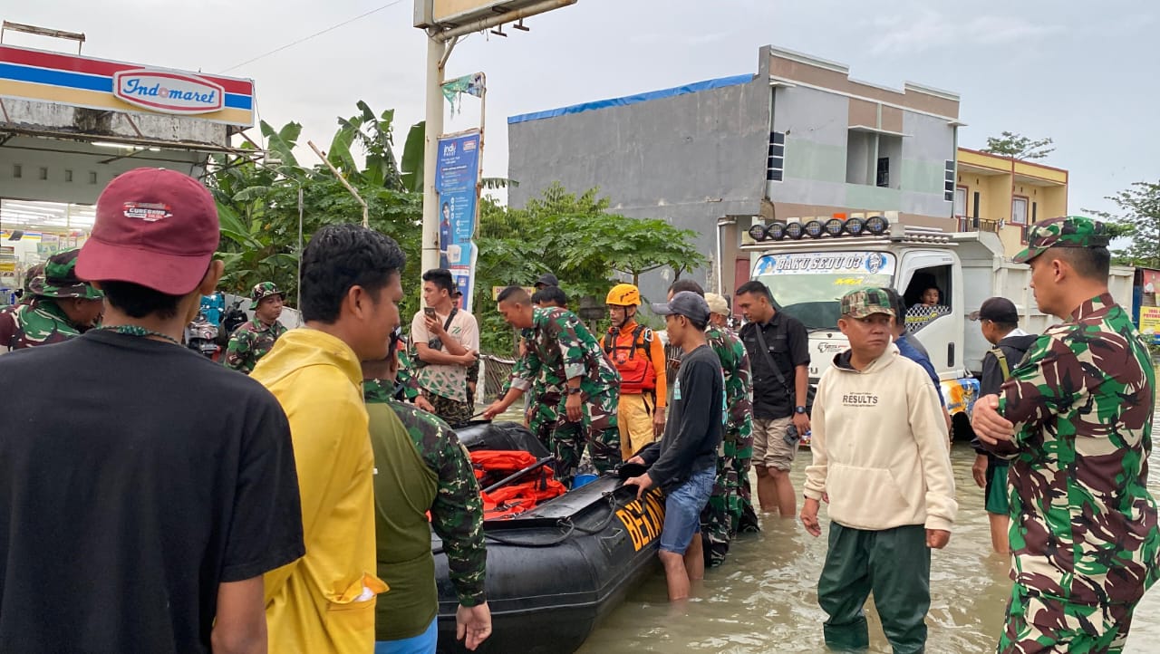 *Kodim 1408/Makassar Salurkan Bantuan Sosial Untuk Korban Banjir di Biringkanaya* | NEWS TV Indonesia
