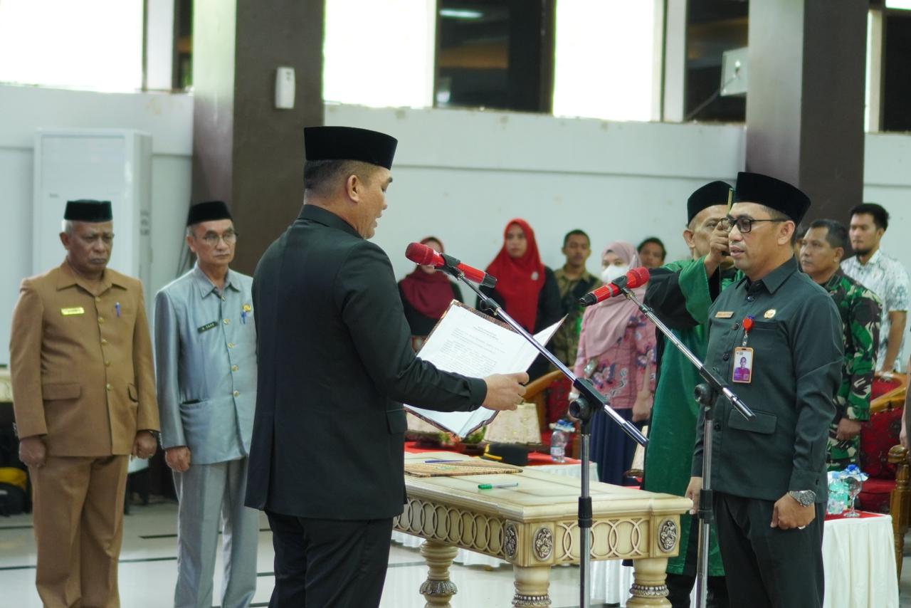 Pj. Bupati Takalar Resmi Lantik Muh Ikbal sebagai Penjabat Sekretaris Daerah Kab. Takalar | NEWS TV Indonesia