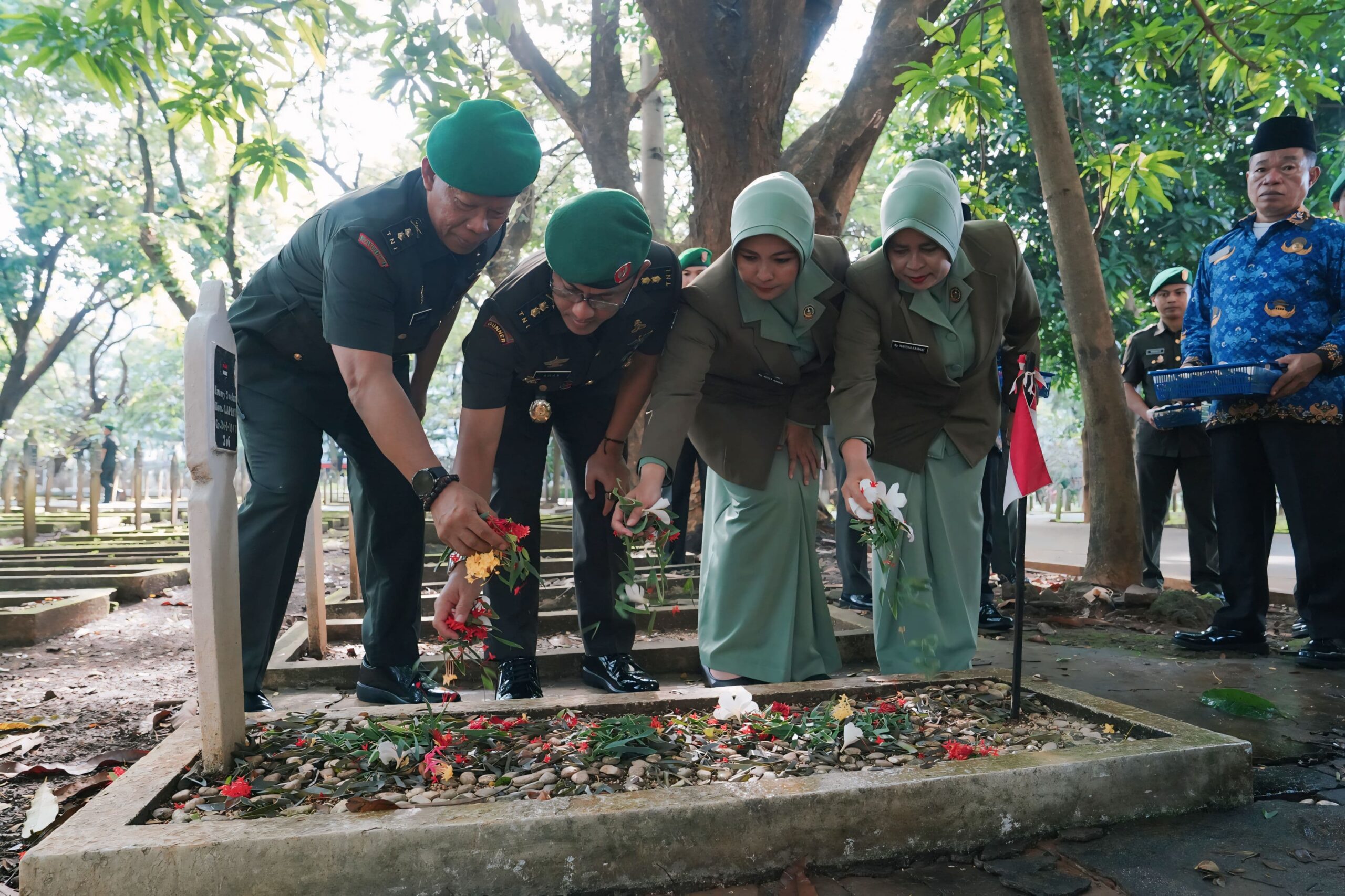 *Ziarah dan Syukuran Warnai HUT Ke-74 Penerangan TNI AD di Pendam XIV/Hsn* | NEWS TV Indonesia