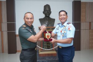 *Pangdam XIV/Hsn Terima Audiensi Danlanud Sultan Hasanuddin di Makodam*