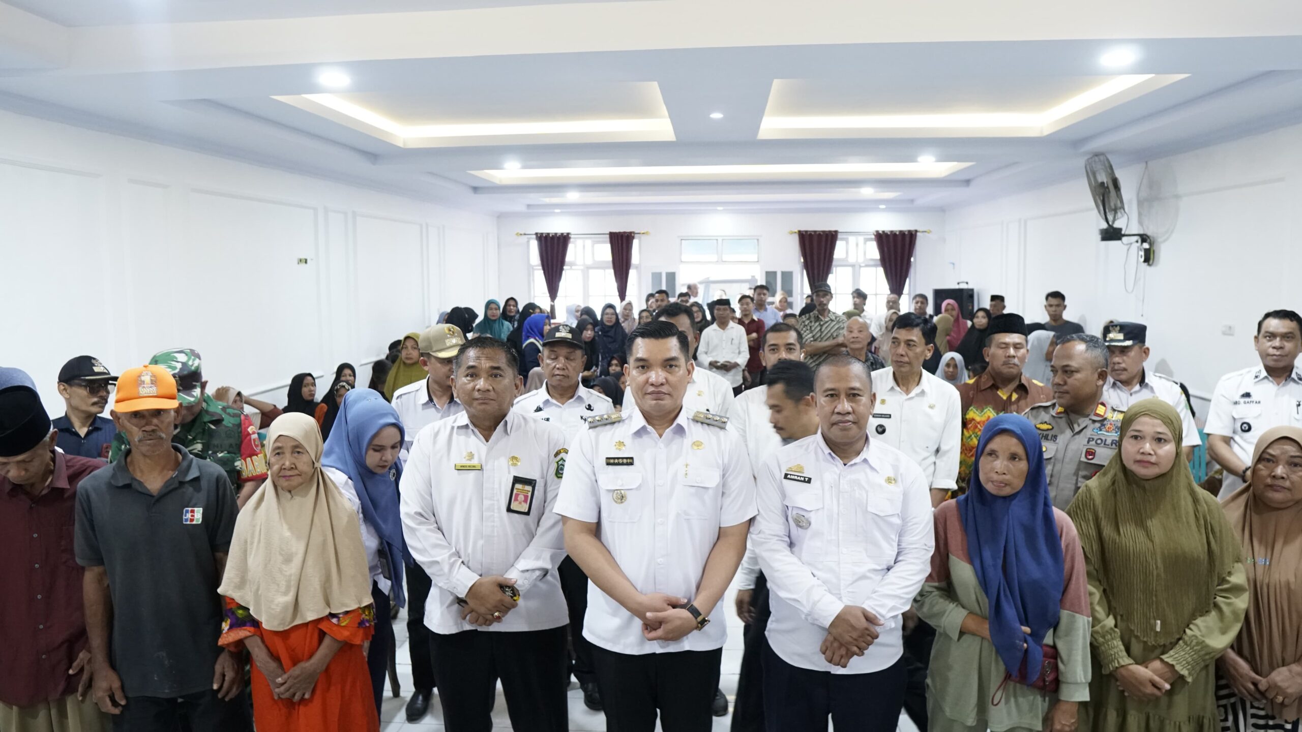 Peduli Masyarakat Miskin Ekstrem, Pj. Bupati Takalar Serahkan Bantuan Sembako | NEWS TV Indonesia