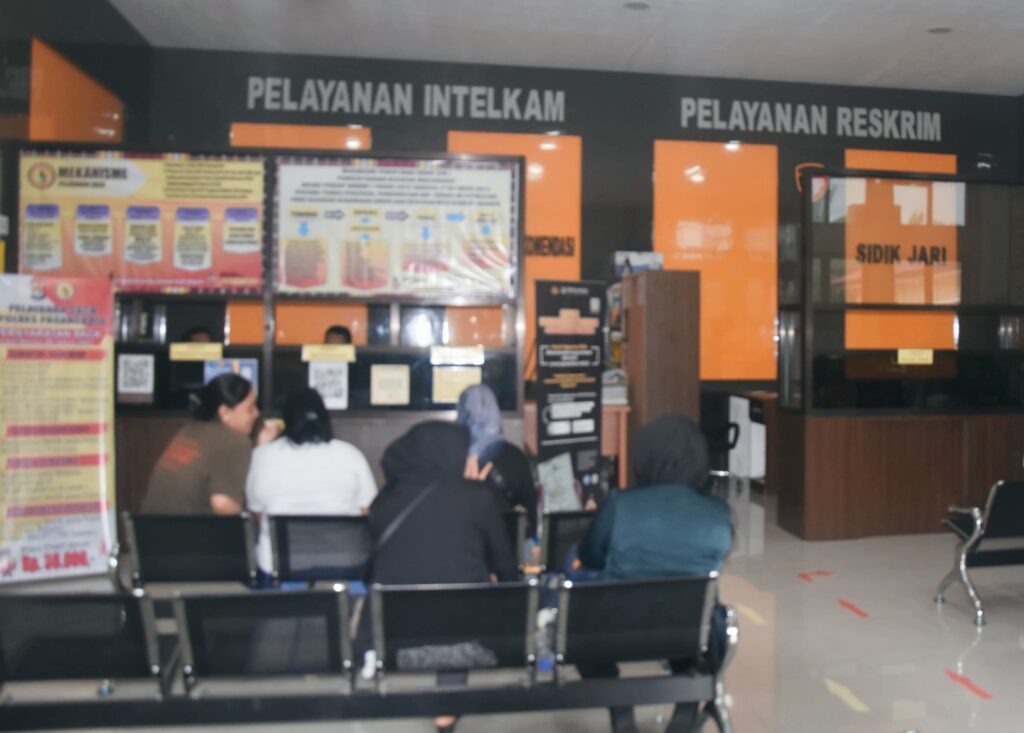 Personil Polres Pasangkayu Lembur Melayani Pengurus SKCK | NEWS TV Indonesia