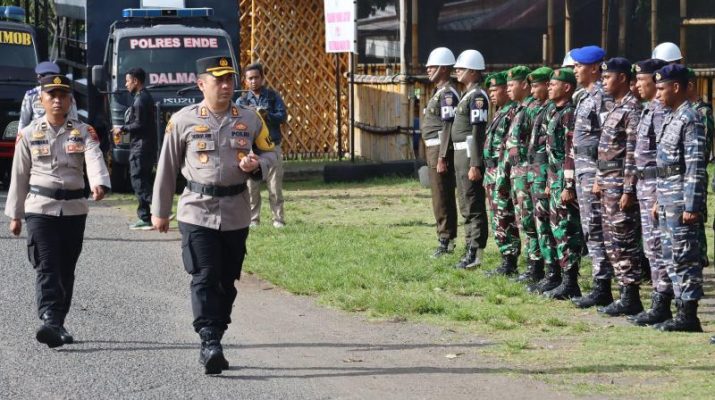 Kapolres Ende Pimpin Apel Gelar Pasukan Operasi Keselamatan Turangga T.A. 2025 | NEWS TV Indonesia