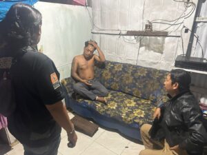 PERSONIL POLSEK MAMAJANG MEMBERI NASEHAT KEPADA PEMUDA YANG DI AMANKAN GEGARA HENDAK MENIKAM IBU KANDUNG DAN SAUDARANYA KARENA TIDAK DIPINJAMKAN SEPEDA MOTOR | NEWS TV Indonesia