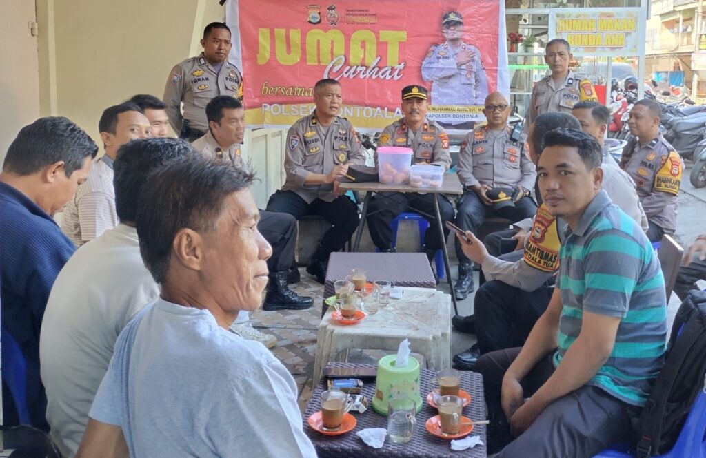 Kapolsek Bontoala Laksanakan Jumat Curhat di Warkop Aco | NEWS TV Indonesia