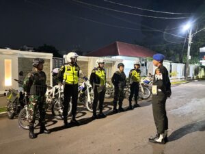 Personil Denpom XIV/4 Laksanakan Patroli Gabungan Bersama Personil 1408/ Makassar ” Guna Mengantisipasi Tindak Kejahatan di Malam Hari