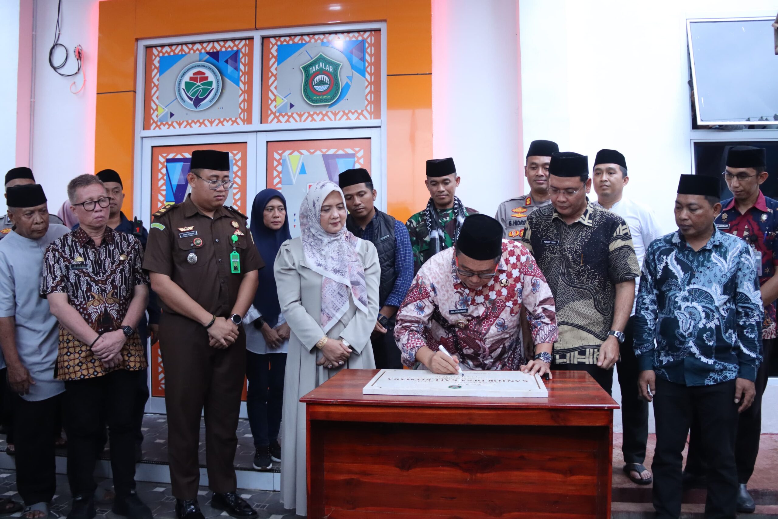 Dukung Sarana Pelayanan, Bupati Takalar Resmikan Kantor Desa Kale Ko'mara | NEWS TV Indonesia