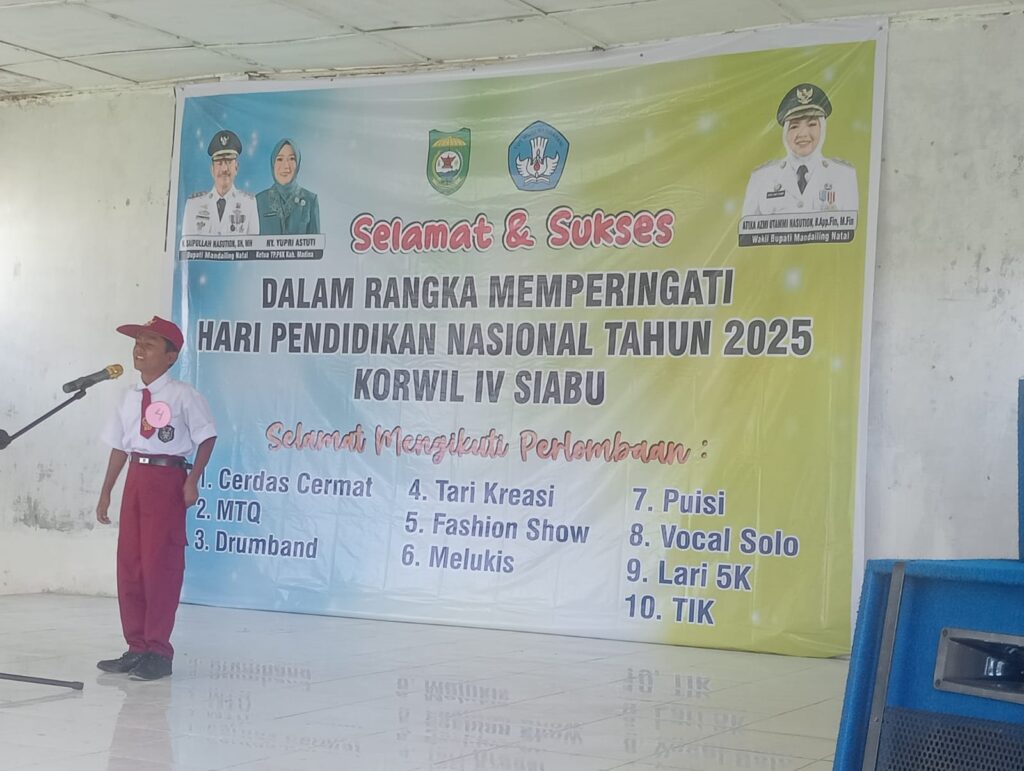 Kegiatan menyongsong Hardiknas di kecamatan Siabu sedang berlangsung