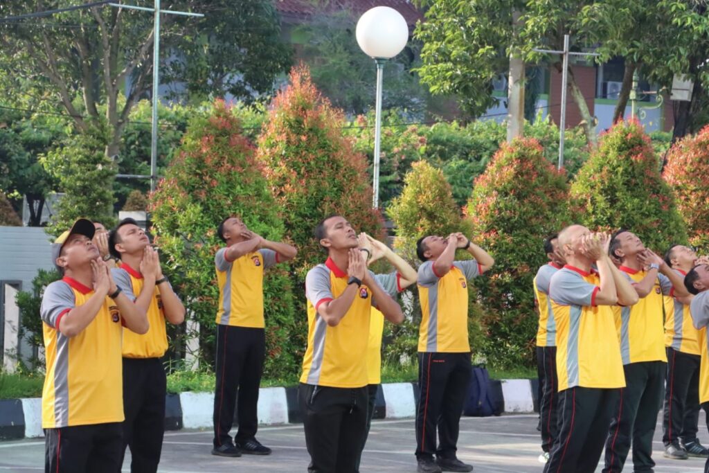 Jaga Kebugaran Tubuh, Kapolresta Tangerang Pimpin Olahraga Pagi | NEWS TV Indonesia