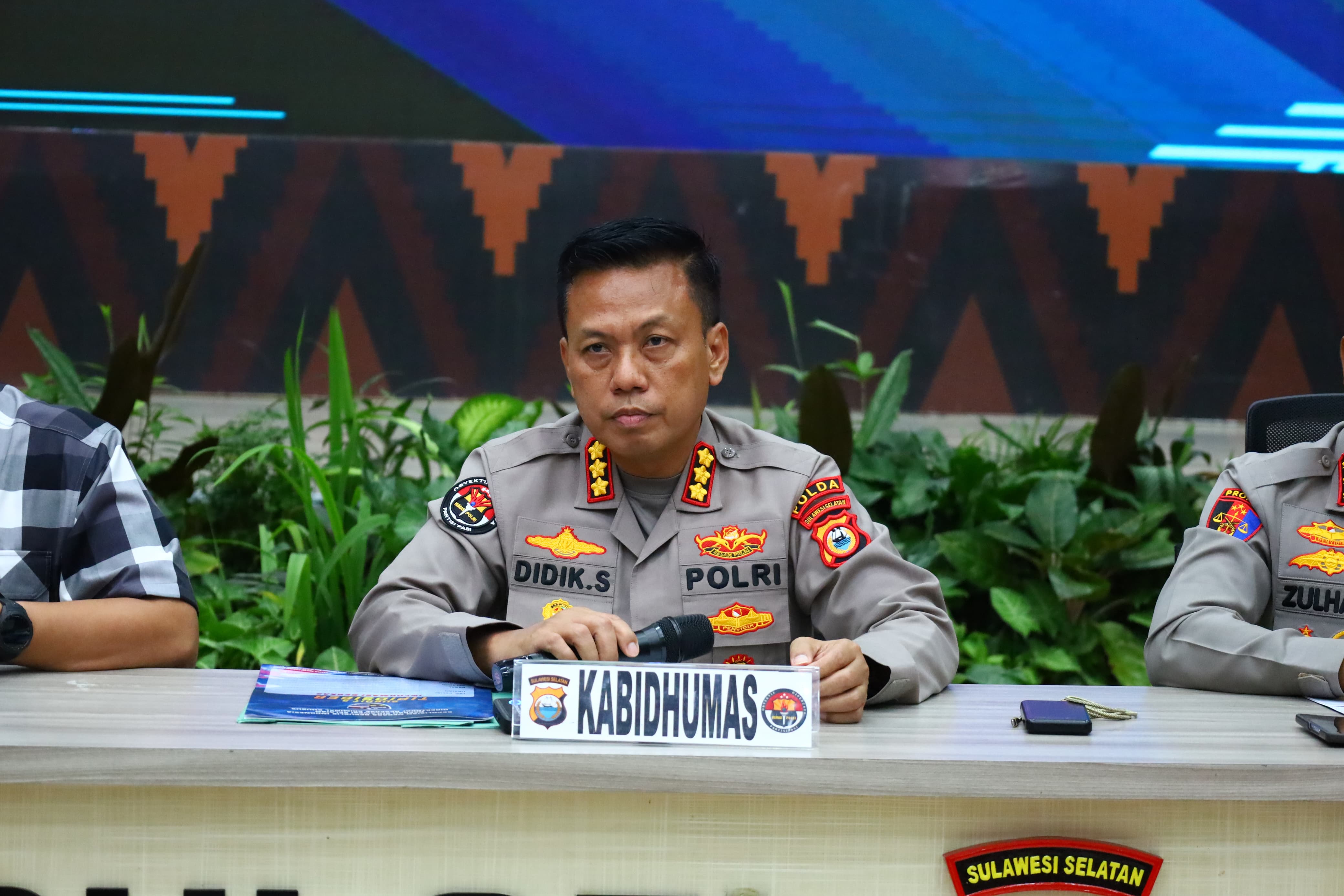 *Polda Sulsel Terus Dalami Kasus 40 Terduga Pelaku Penipuan Online, Belum Ada Laporan dari Wilayah Sulsel* | NEWS TV Indonesia