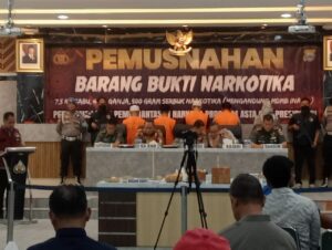 Polrestabes MAKASSAR Gelar Pemusnahan Barang Bukti Shabu Sebanyak 7,5 KG Beserta Barang Bukti Ganja Sebanyak 4 KG