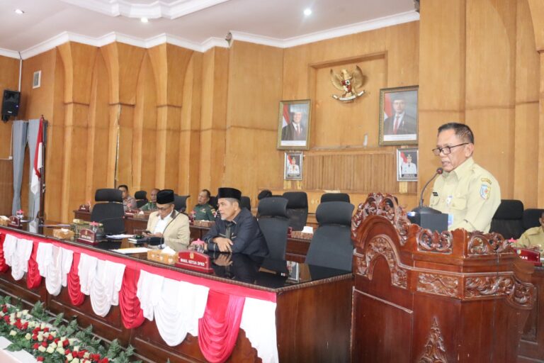 Rapat Paripurna DPRD Batu Bara: Bupati Sampaikan Jawaban atas Pandangan Fraksi-Fraksi Terkait LKPJ dan Ranperda PIKID