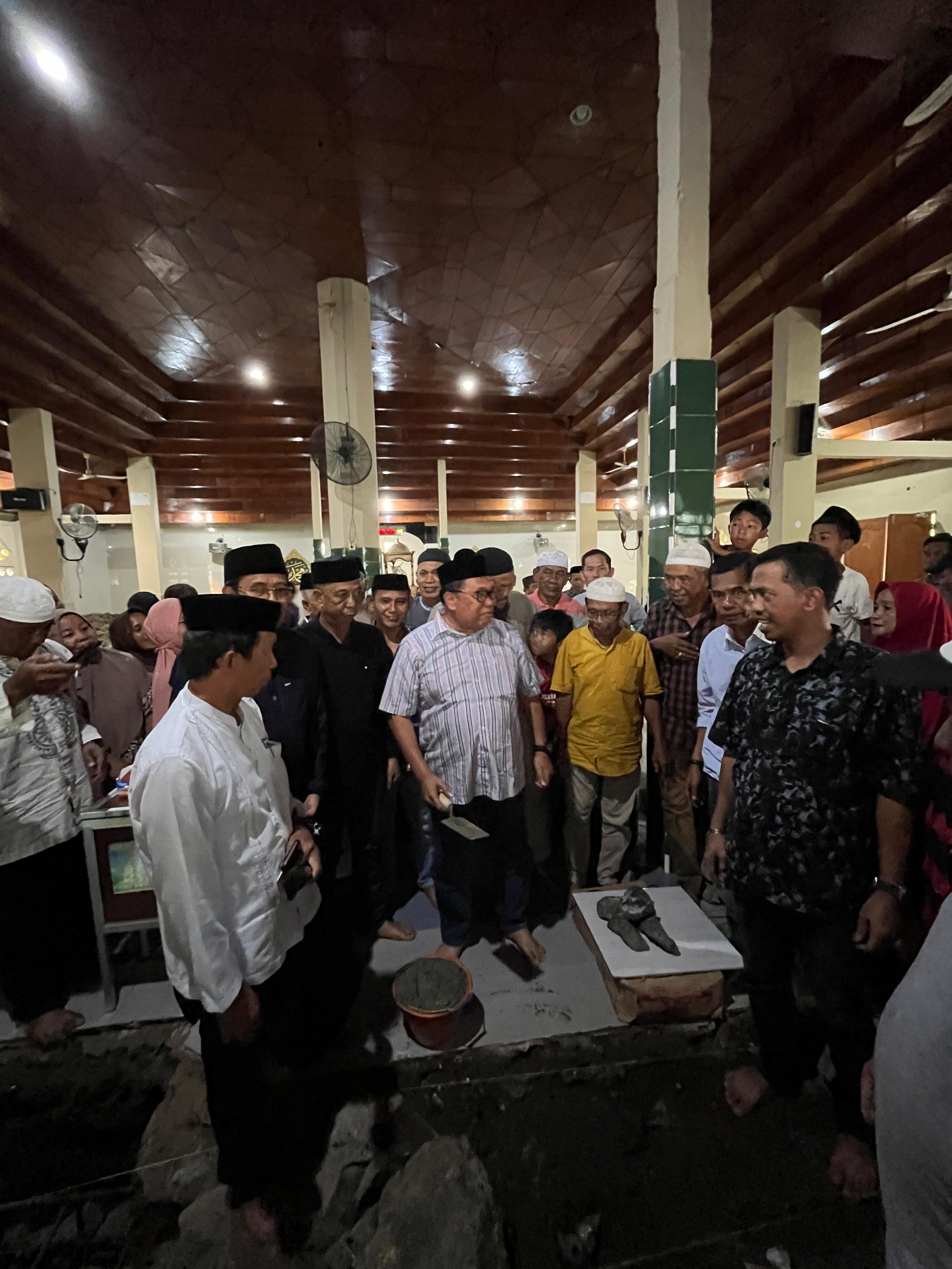 Peletakan Batu Pertama Renovasi Pembangunan Masjid Nurul Hidayah Pa'lalakkang oleh Bupati Takalar | NEWS TV Indonesia
