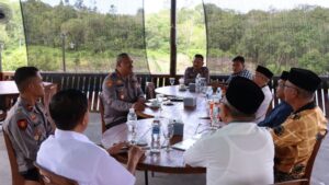 AKBP Pahala Martua Nababan, S.H., S.I.K., M.H. Silaturahmi dengan Tokoh Adat Melayu, Bangun Sinergi untuk Lingga Damai