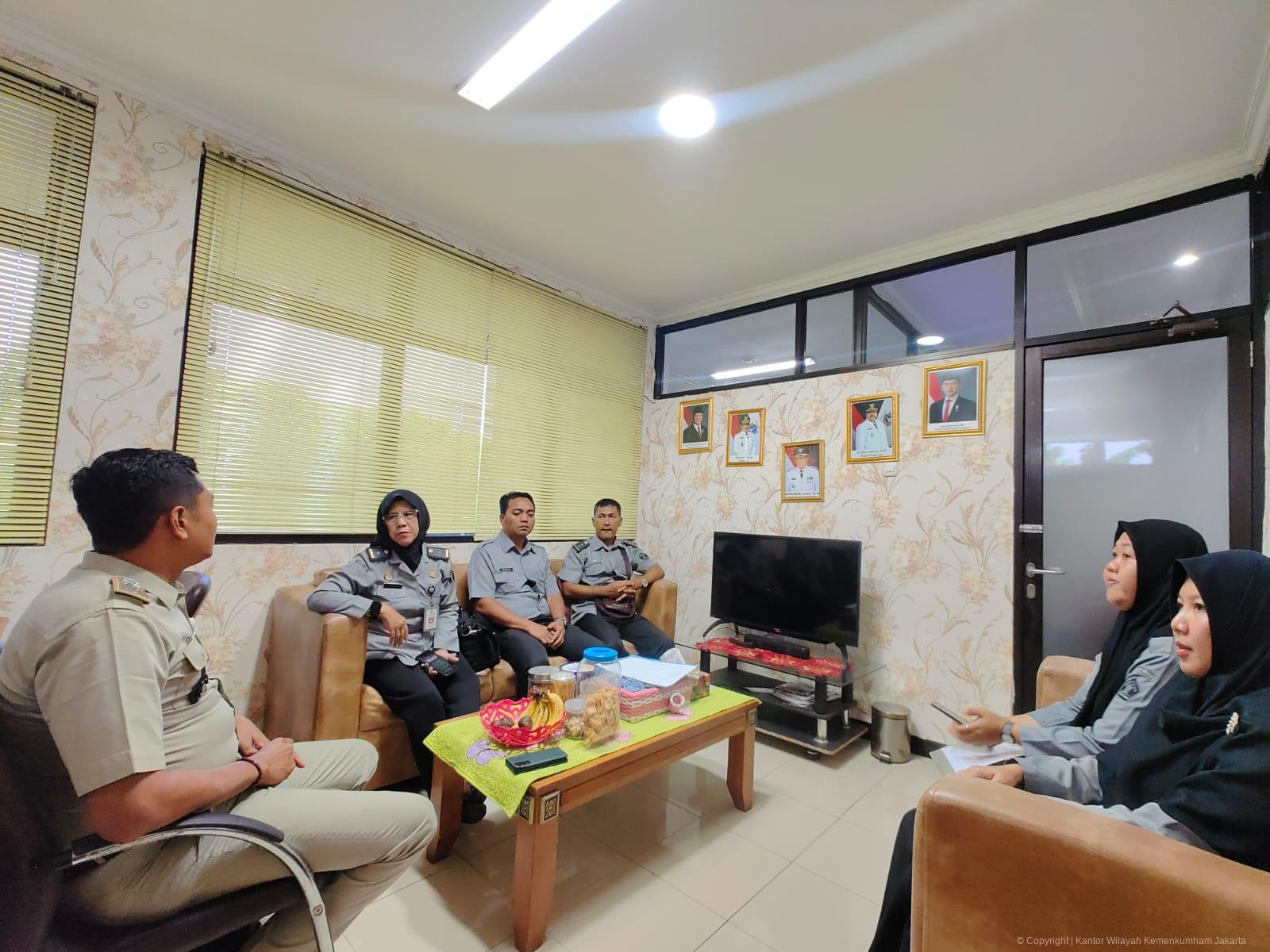 Dukung Program Zero ODOL dan Zero Accident, Ditlantas Polda Riau Tindak 76 Kendaraan dalam Razia Gabungan di Jalan SM Amin | NEWS TV Indonesia