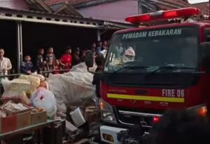 Wujudkan Swasembada Pangan, Babinsa Koramil 1426-04/Galesong Bantu Petani Tanam Padi | NEWS TV Indonesia