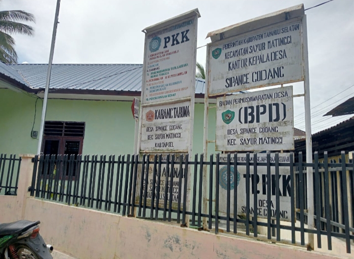 Kejari Tapsel Verifikasi Data BLT di Desa Sipange Godang, DPP P3KI Beri Apresiasi