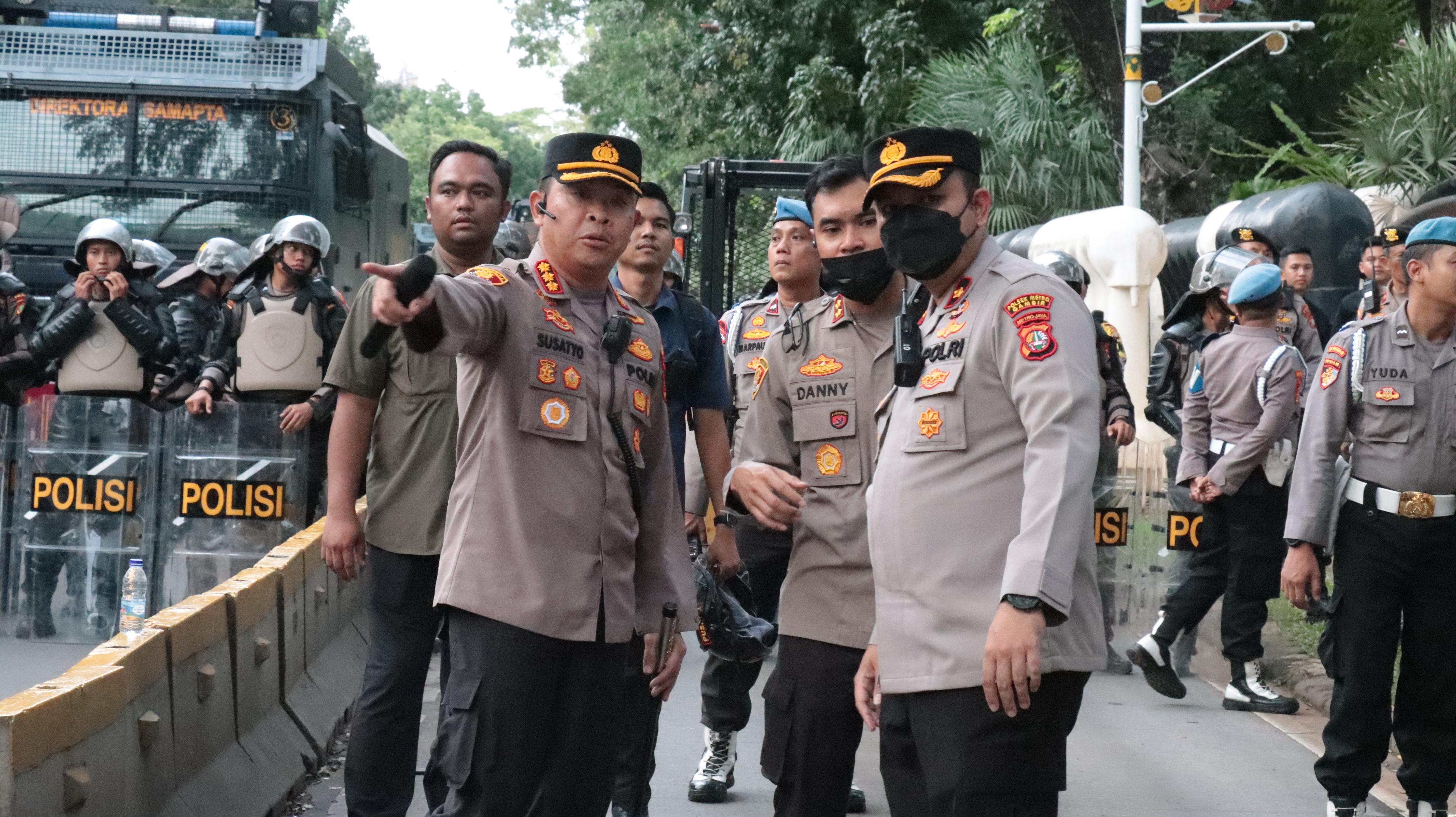 Sebanyak 2.554 Personel Gabungan Dikerahkan, Amankan Aksi Massa Ojol di Monas dan DPR Hari Ini | NEWS TV Indonesia