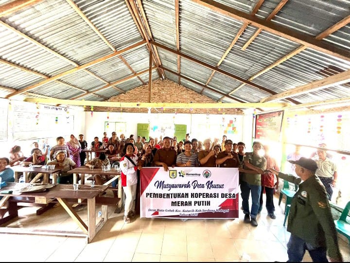 Musdes kuhus pembentukan pengurus koperasi Merah putih Desa Huta Galuh