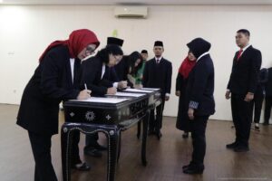 Pelantikan Notaris Pengganti dan Notaris Pindah, Plh. Kakanwil Tegaskan Integritas dan Tanggung Jawab Profesi