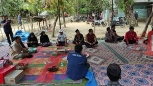 Bupati Al-farlaky Menunjukkan Kepeduliannya Terhadap Korban Terkaman Buaya