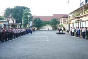 Polres Metro Jakarta Utara Gelar Apel Pengamanan Malam Takbiran dan Shalat Idul Adha 2025