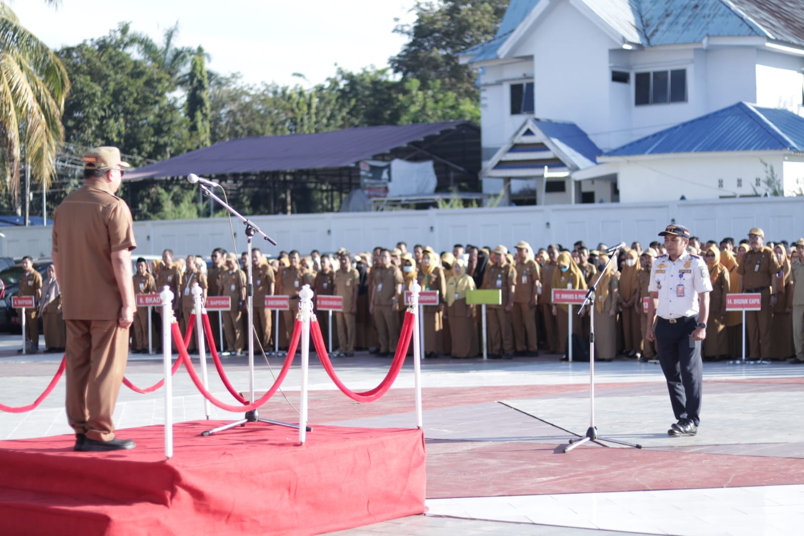 Pimpin Apel, Bupati Berpesan Mari Kita Meningkatkan Kinerja dan Melakukan Perubahan dalam Menyonsong Masa Depan yang Lebih Baik | NEWS TV Indonesia