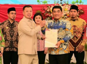 Serahkan Sertipikat di Sulut, Menteri Nusron Komitmen pada Era Presiden Prabowo PR di Bidang Pertanahan Harus Selesai